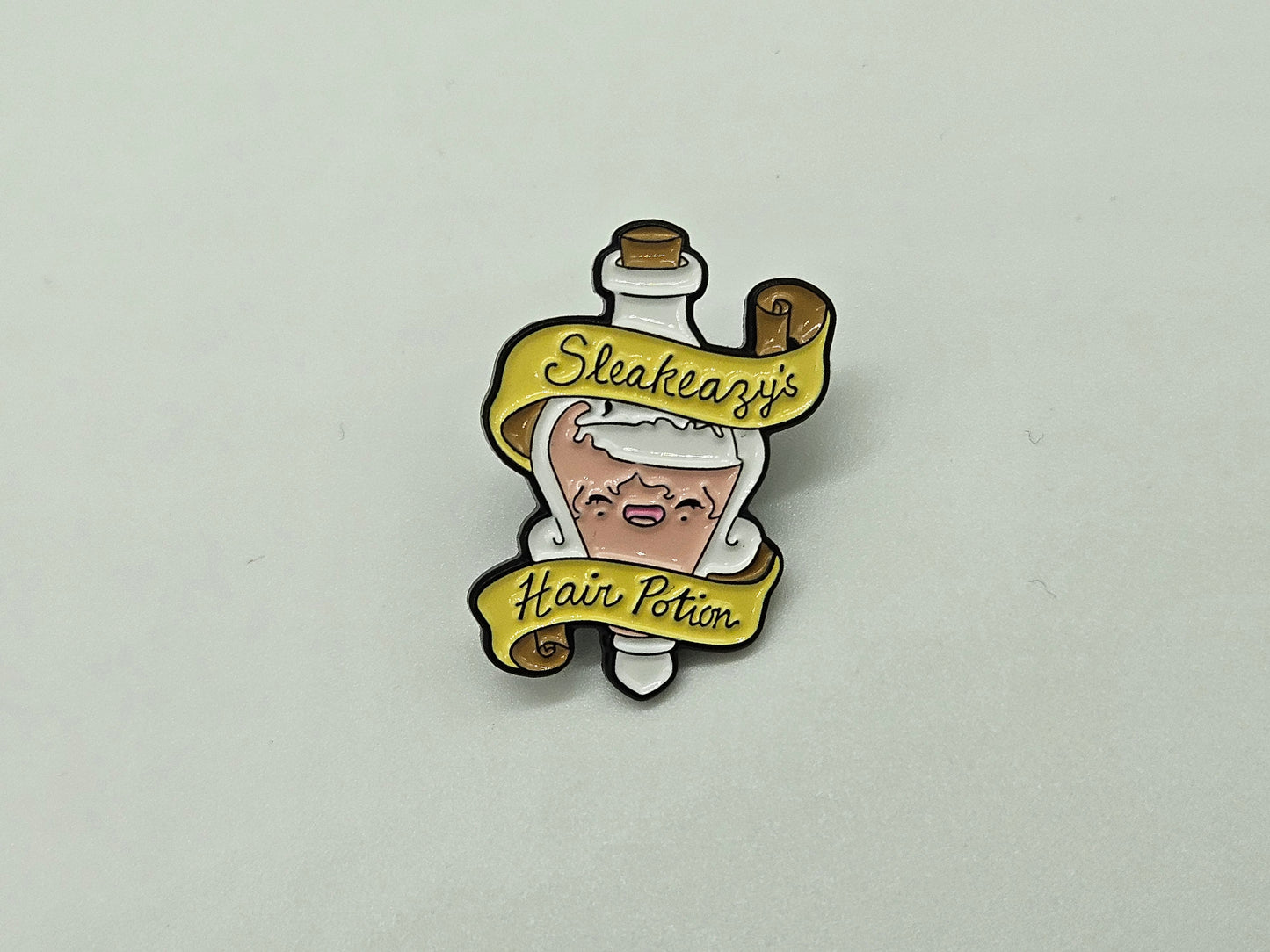 Sleakeazy's Hair Potion - Pin Badge